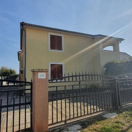 Marija For Three Persons Close To The